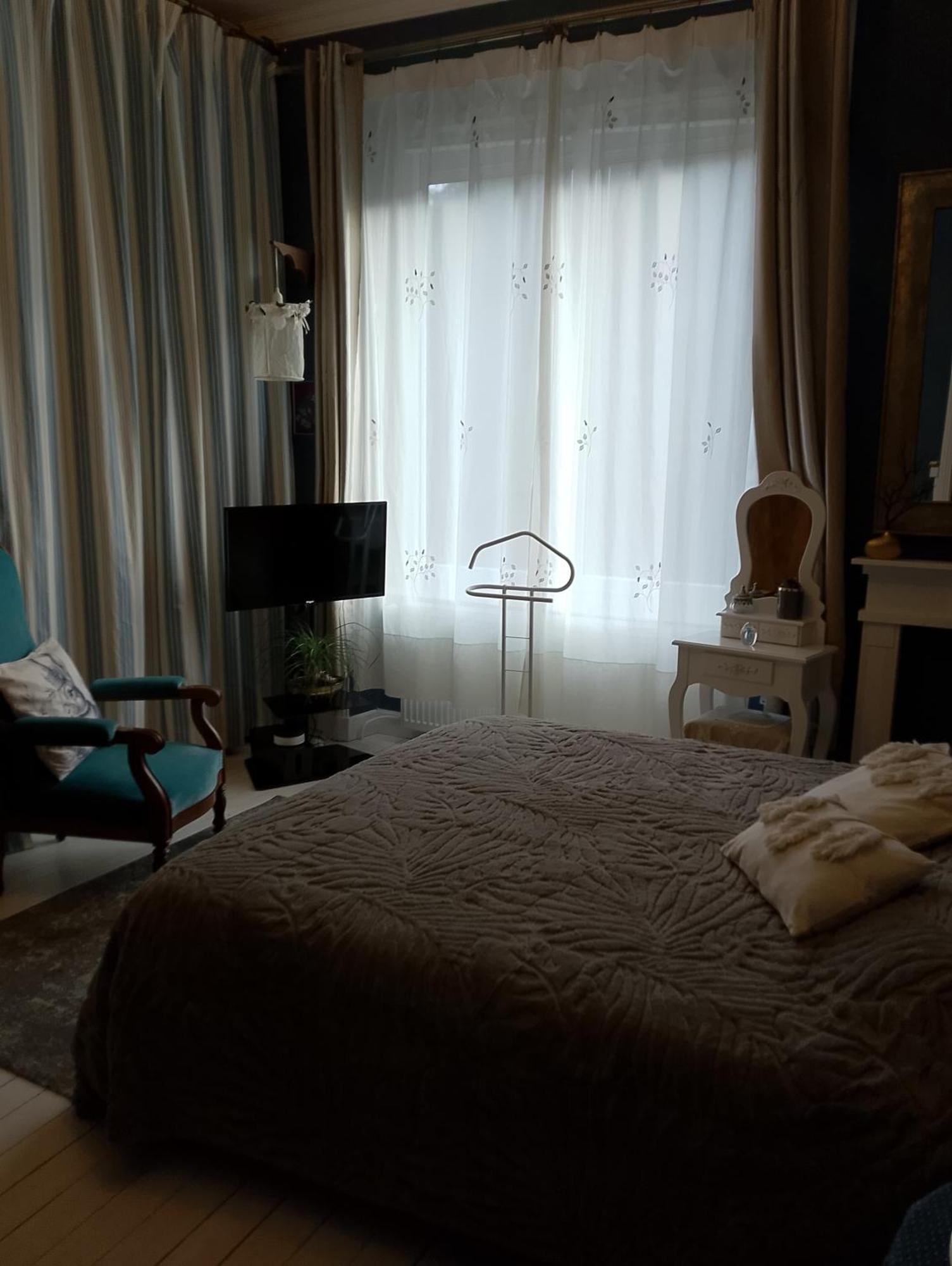 Chambre Bounty, B&B, Cuisine Privee, Lit Queen Size, Terrasse, Parking, Garage Olliergues Экстерьер фото